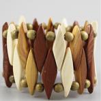 Украшения из дерева Браслет крупный из цветных ромбов