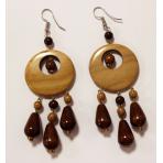 фото  Серьги круглые из дерева сливы