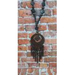 бусы из дерева фото Бусы с круглым кулоном