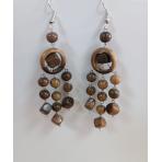 фото  Серьги удлиненные из кольца и бусин